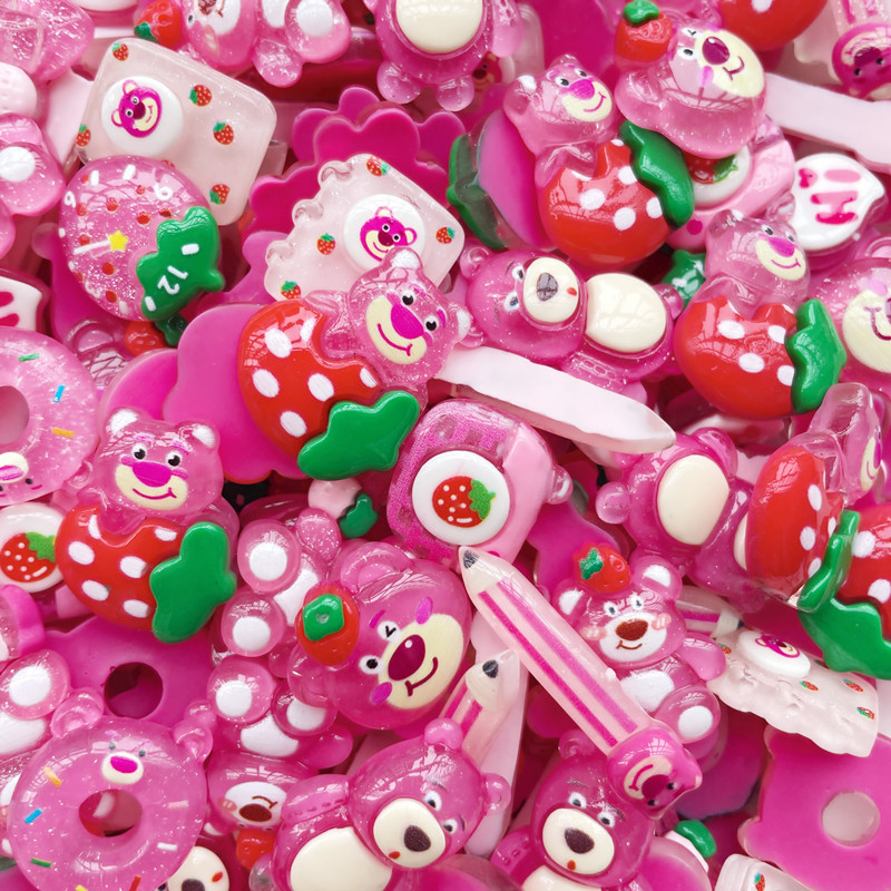 Wholesale of transparent strawberry bear resin accessories, cartoon diy hair clips, hair accessories, phone cases, cups, cream glue accessories full figure