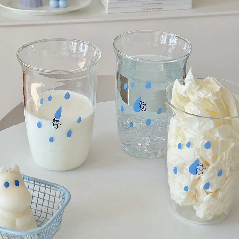 Homemade retro and fresh ins glass cups, blue raindrops falling together with the rain, water cups, and niche milk cups Specification drawing