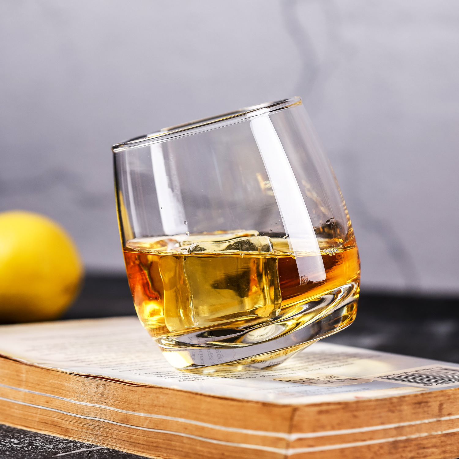 European-style creative transparent glass cups, creative whisky glass cups, spirits glass cups, beer glass cups, inverted glass cups, and white spirit glass cups full figure