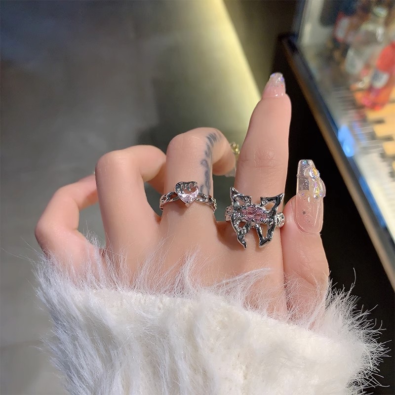 Sweet and cool zircon butterfly ring design, open ring, stacked irregular ring, pink diamond heart lock, index finger ring full figure