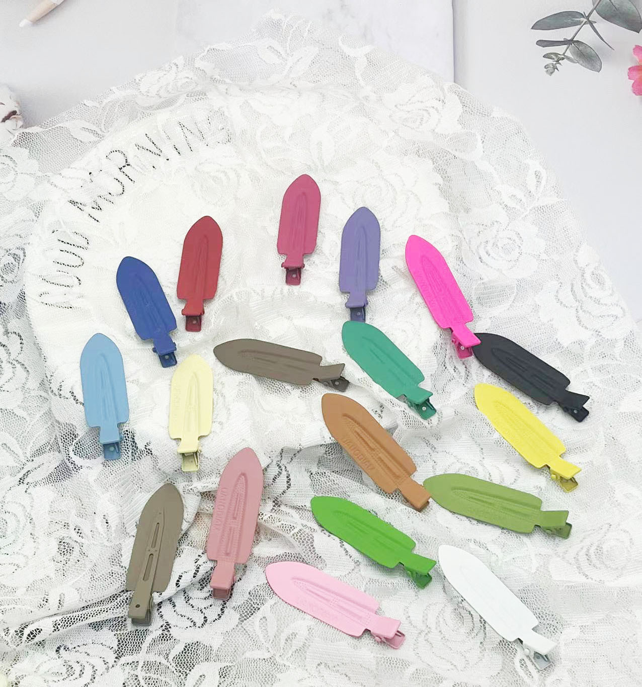 Clip hair accessories, cute hair clips, ins Korean style women's bangs clips, seamless shovel hair clips, yk2 dopamine accessories Application Scenario