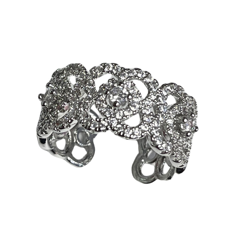 A full-diamond high-end ring, a women's flower four-leaf clover, with a cold style and adjustable opening, is a light luxury ring with a touch of elegance Item Picture