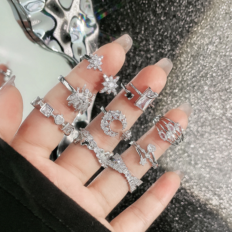 A light luxury, high-end, unique and niche design sense zircon open ring, a woman's French style, a cold and elegant layering ring Application Scenario