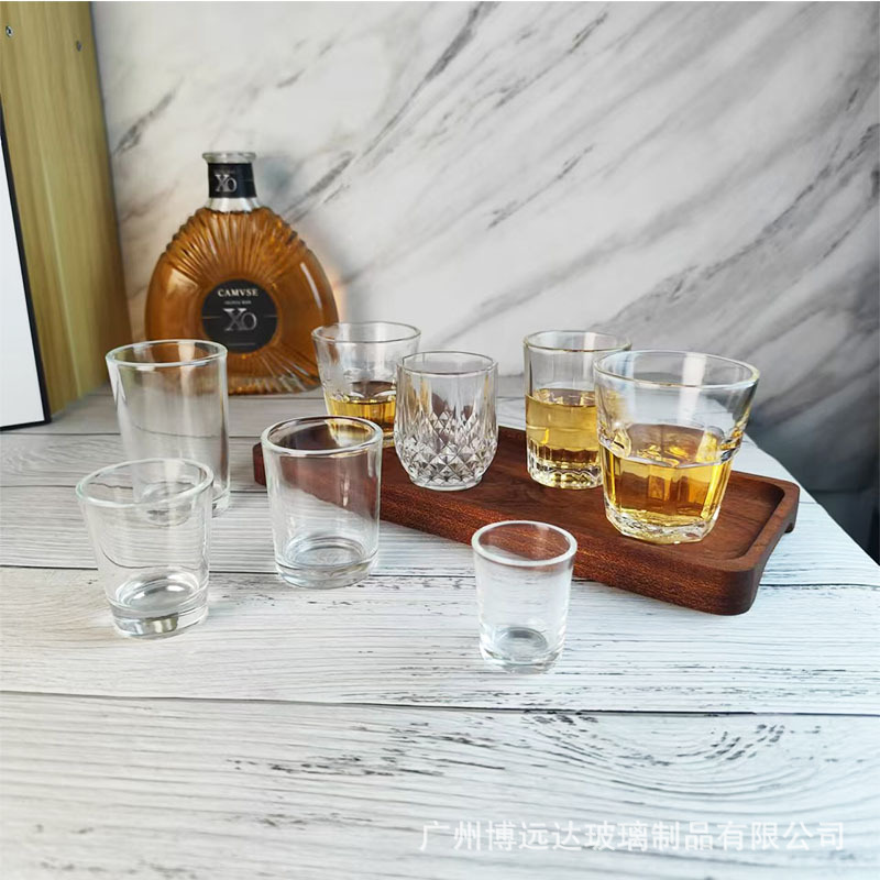 Tempered glass beer mugs, bar and KTV octagonal cups, thickened 2-liang liquor cups, restaurant and hotel wine cups, one-sip cups Specification drawing