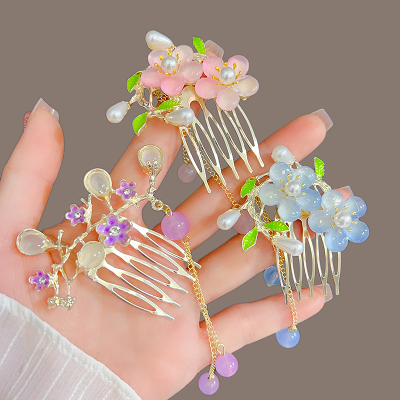 Super ethereal and sweet lily of the valley hair comb, retro Chinese style flower tassel hair clip, side hair accessory, Hanfu accessory, broken hair clip details Picture