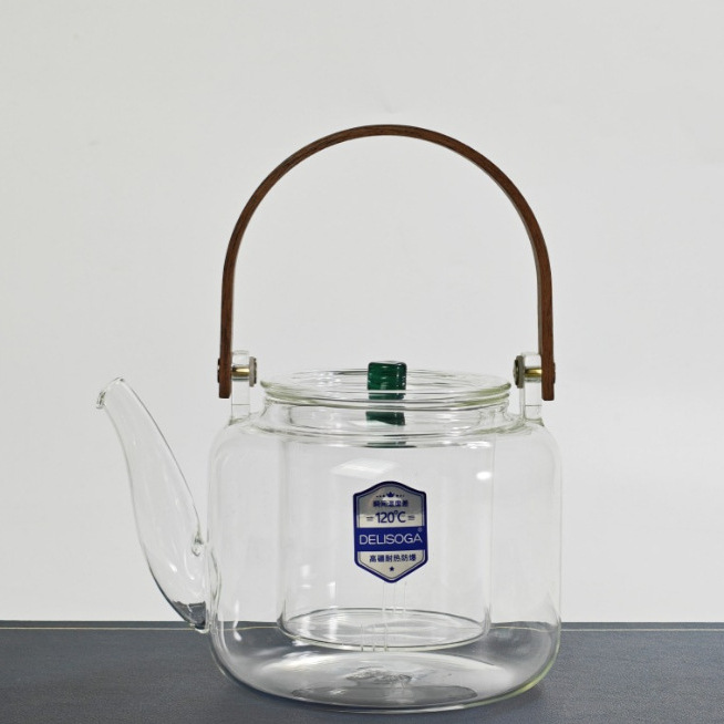 This thickened apple glass teapot is heat-resistant and can be used for heating and boiling. It is an electric ceramic stove for health preservation and can be used for boiling water over an open flame full figure