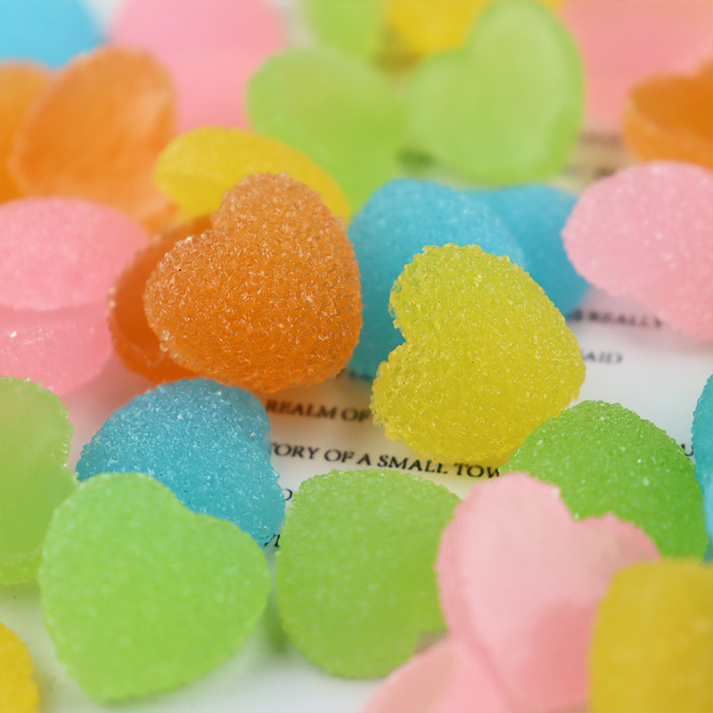 Heart-shaped accessories, candy-colored gummy hair clips, headwear, resin hair accessory, sweet cream glue, diy phone case accessories full figure