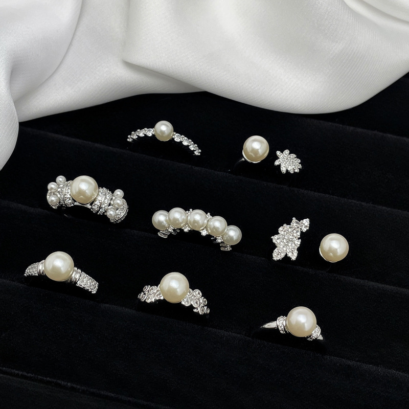 【 Pearl and Diamond Dream 】 A light luxury and niche Korean pearl Open-top ring, sweet, cool, exquisite and fashionable layered ring for women full figure