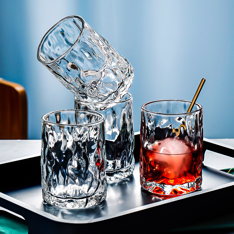 Collect handcrafted Japanese hammer-patterned wine glasses, whisky glasses, home creative beer glasses, and high-end glass glasses full figure