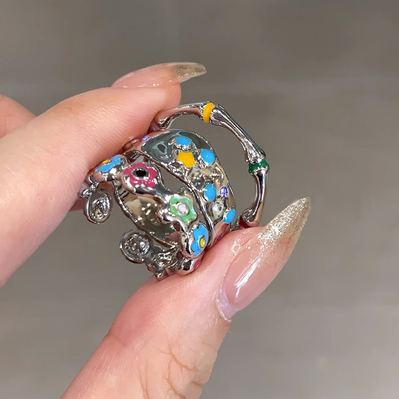 Sweet and cool colored glazed flower star open ring, a niche design for women, retro adjustable ring index finger ring full figure