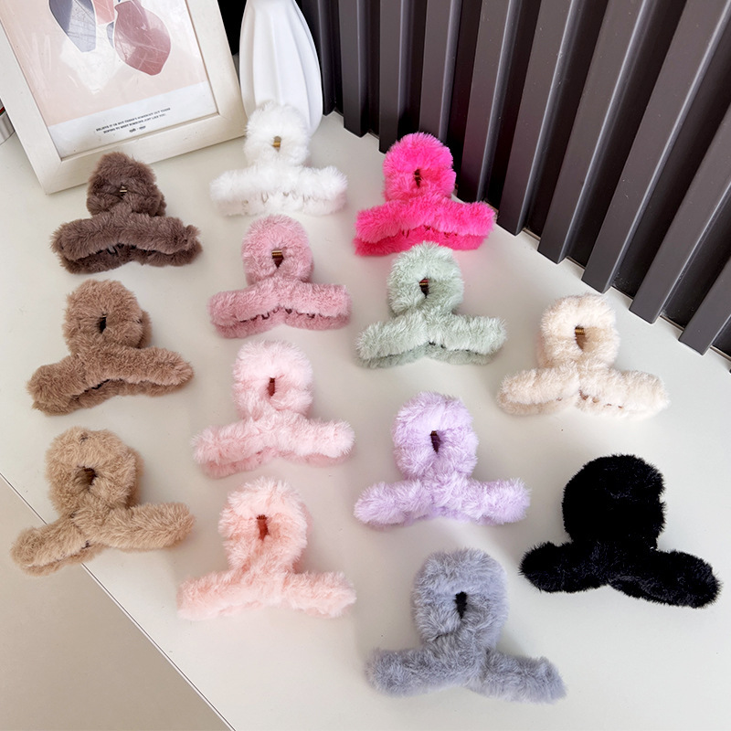 Autumn and winter plush hair clips, small half, back of the head, hair clip, shark hair clip, plush hair clip diy base details Picture