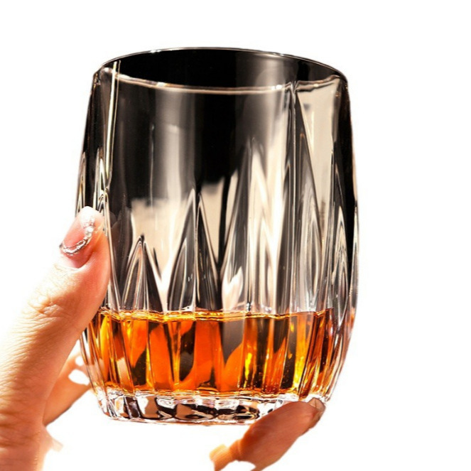 Amazon wholesale European-style wine glasses, whisky glasses, bar and KTV creative thickened foreign wine glasses, beer glasses and water glasses Item Picture