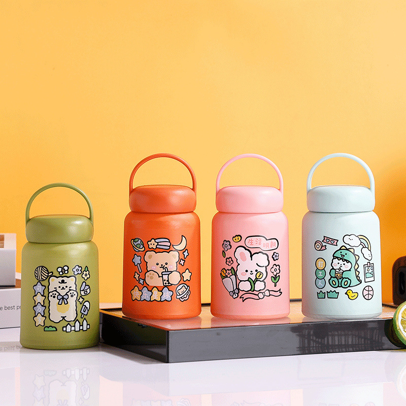 Cartoon glass water cup for girls, portable high appearance level glass cup, creative coffee milk water cup with hand-held glass cup Specification drawing