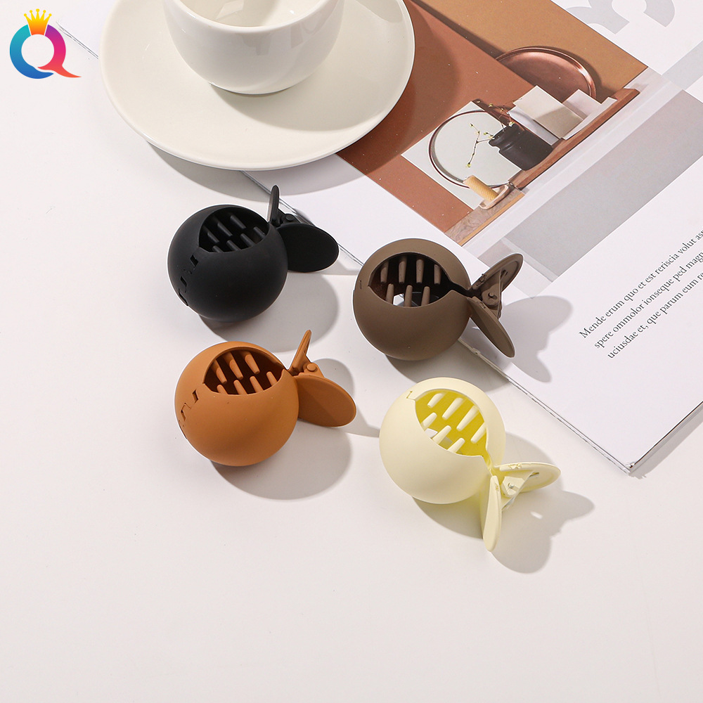 Qiyue Korean matte round high ponytail hairpin, versatile for going out, retro shark hairpin at the back of the head, updo hair clip details Picture