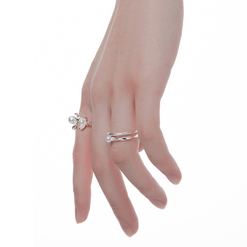 A niche design with a sense of high-end individuality, an open ring for women on Instagram, a cold style, exquisite and light luxury fashion flower index finger ring Specification drawing