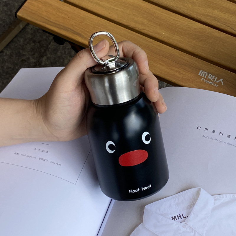 Cartoon kt Penguin stainless steel insulated cup, black mini portable cold preservation cup, cute and small pocket cup Application Scenario