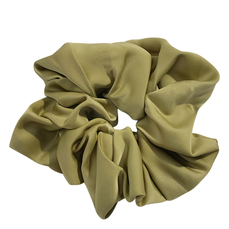 The French double-sided satin pig intestine hair band exudes a high-end vibe. The trendy hair tie is simple and elegant. The large intestine hair tie is a niche and high-quality appearance for women Item Picture