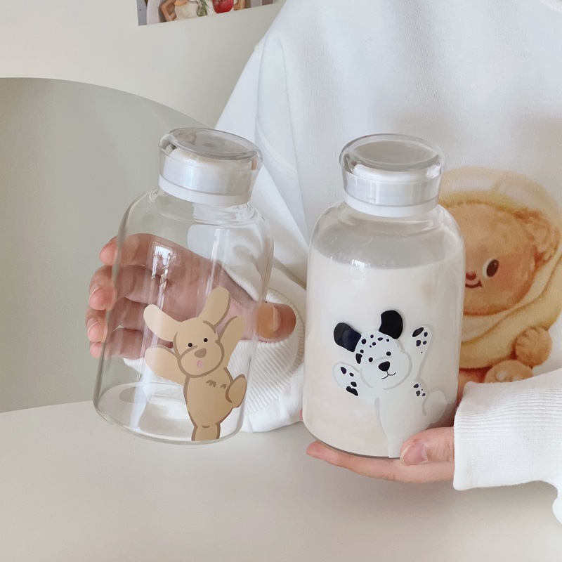 Student sealed portable cups, glass cups, girls' water cups, cartoon Internet celebrity cute coffee cups, cold brew portable cups Application Scenario