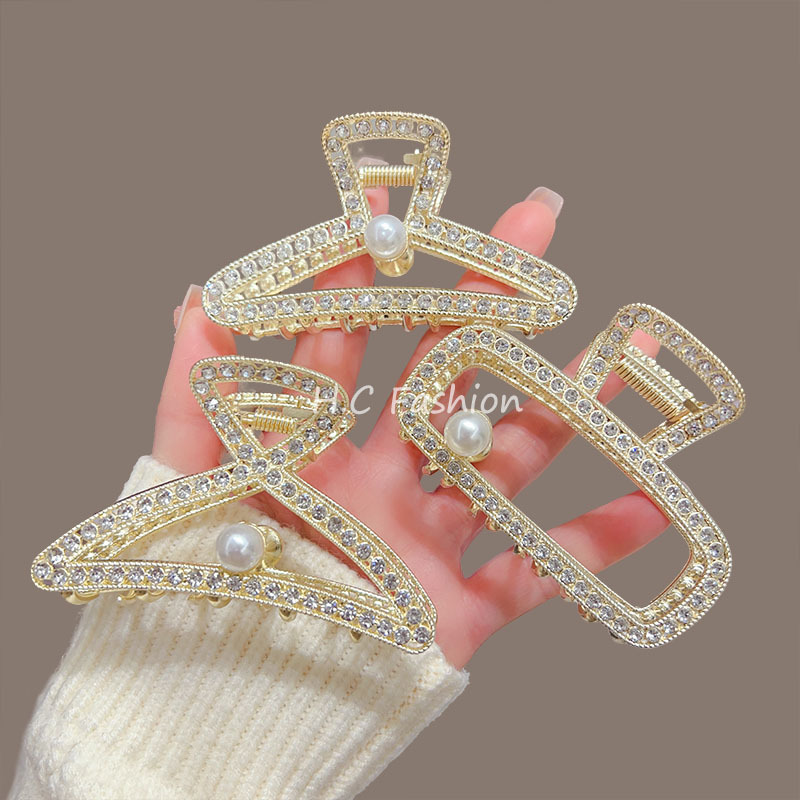 Geometric hairpins, simple alloy gripper, full diamond jewelry, shark clip, exquisite hair accessory, simple and light luxury matching, hairpin for women full figure
