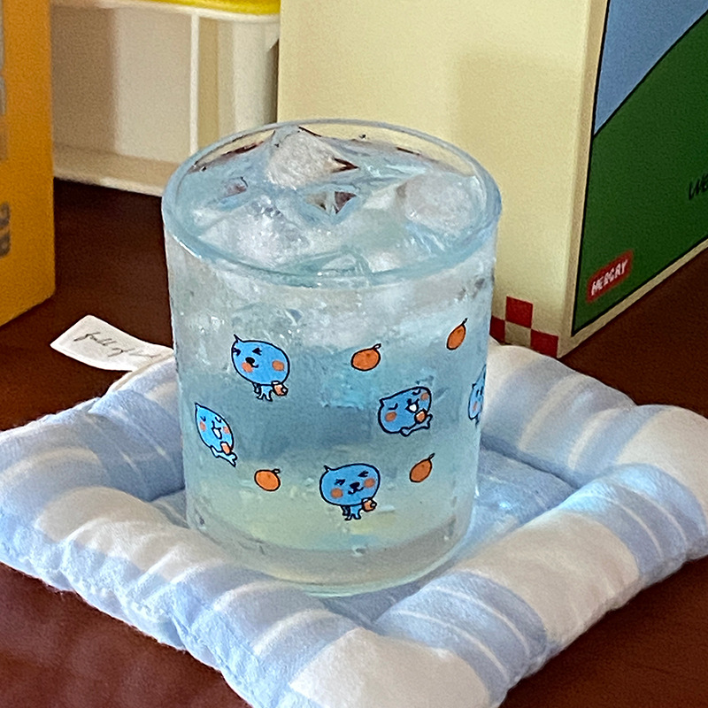 ins high-transparency soda cup, cute blue glass water cup, little blue man cold drink cup, breakfast milk cup gift Specification drawing