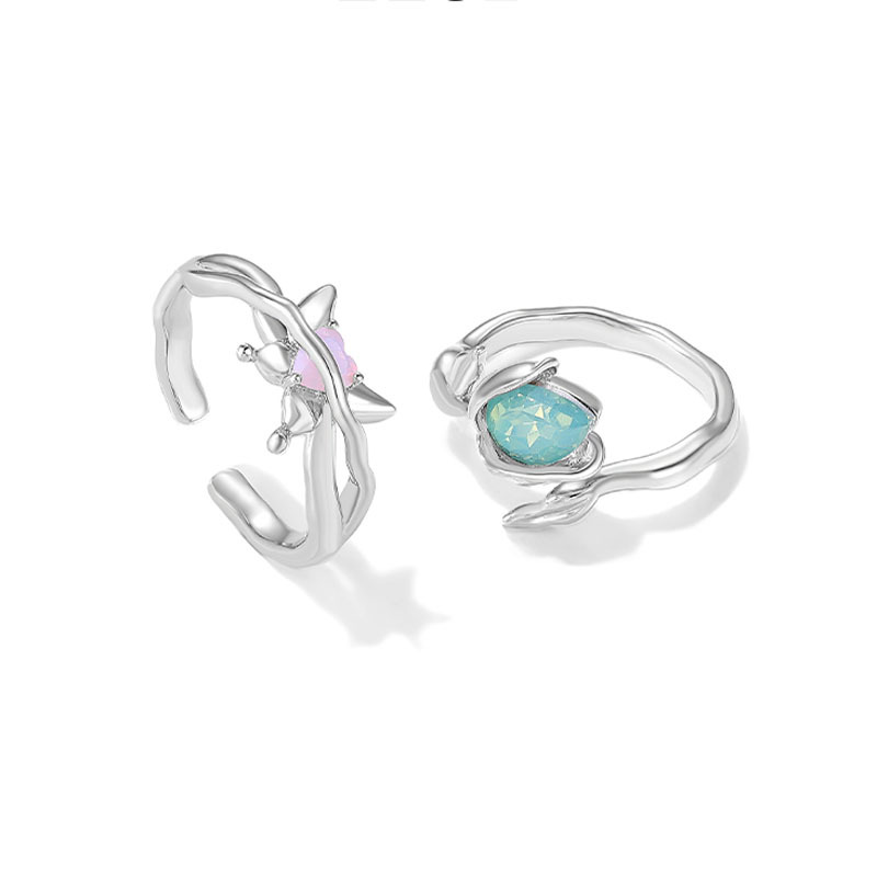 ins Cold style tulip green diamond zircon open ring, a high-end, light luxury, individual and fashionable butterfly ring for women full figure
