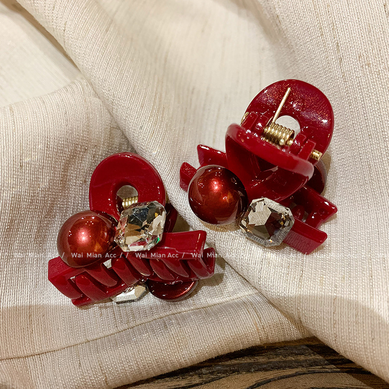 New Year's Angolan red high-end small clip women's new style hair clip with a small high-end feel, side clip, bangs clip, broken hair clip details Picture