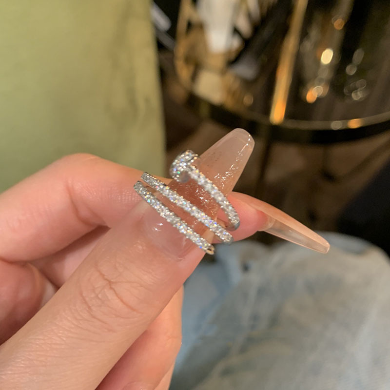 A cold and unique style, light luxury, full diamond nail opening ring for women on Instagram, a niche design with a high-end feel full figure