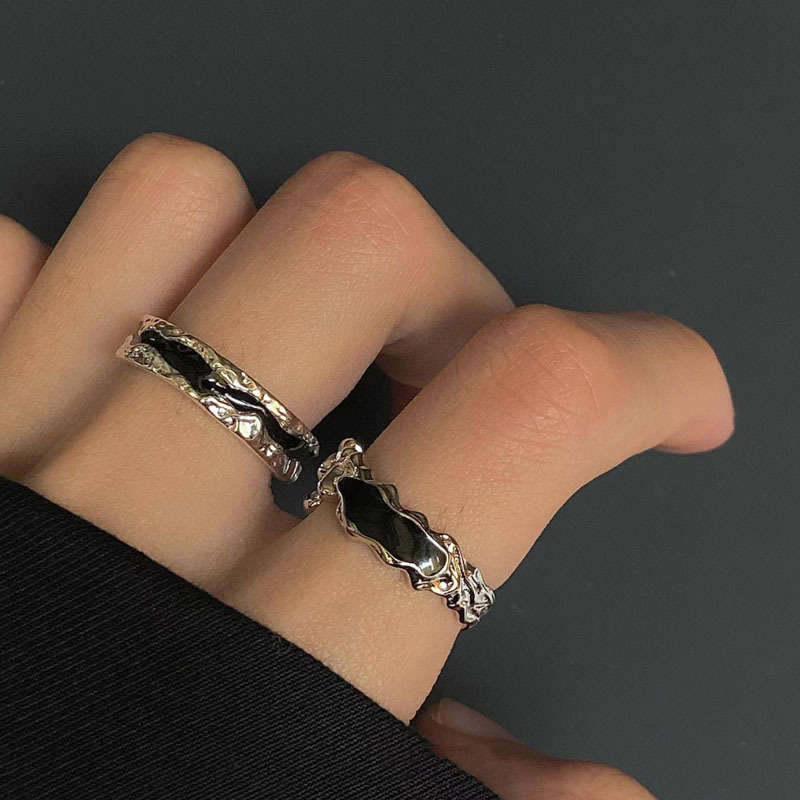 Dark style individual fashion black drip glaze open ring for women on Instagram, cold style individual niche high-end ring details Picture