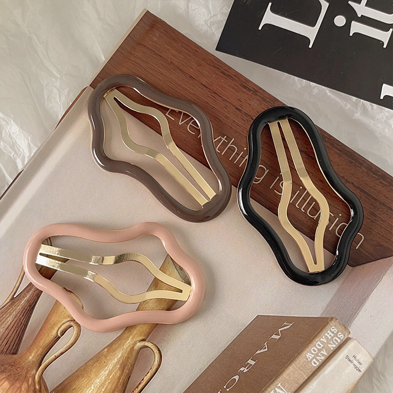Hollowed-out oil-drip cloud hair clips, hair accessories, bangs clips, headwear, ins high-end style hair clips, y2k dopamine accessories Specification drawing