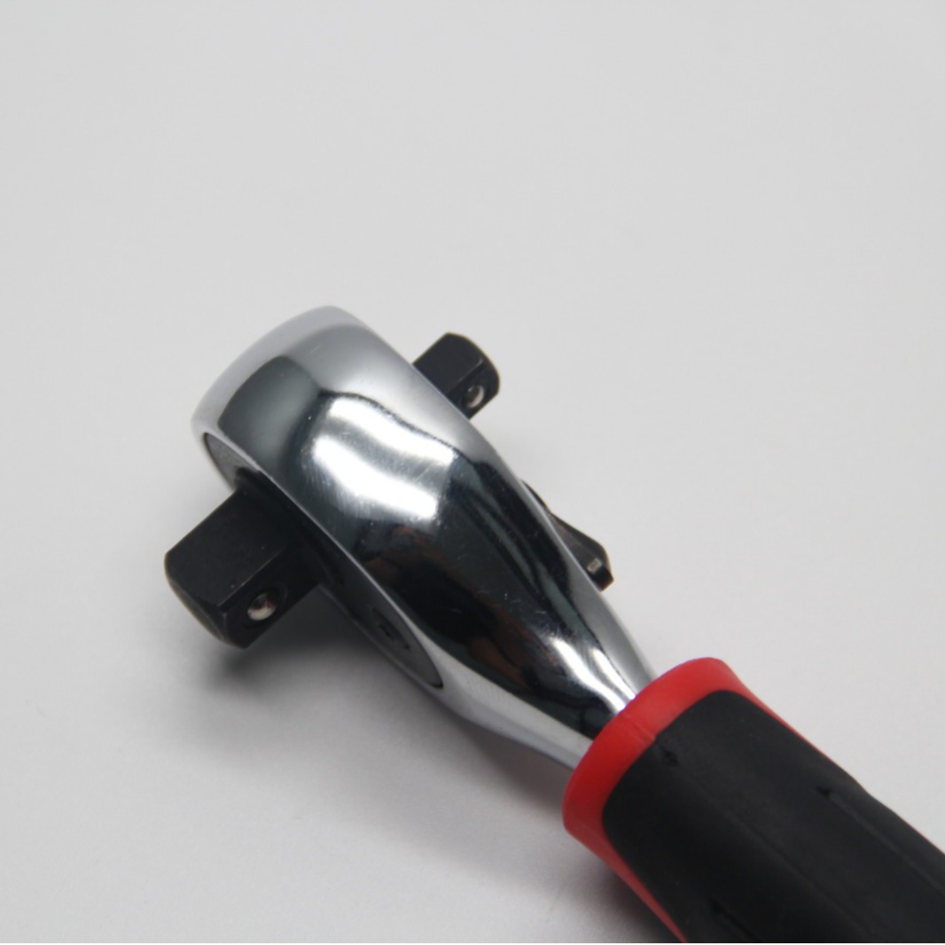 Factory direct sales of three-head three-purpose, double-head two-purpose, large, medium and small ratchet wrenches with short handles and mini sizes Application Scenario