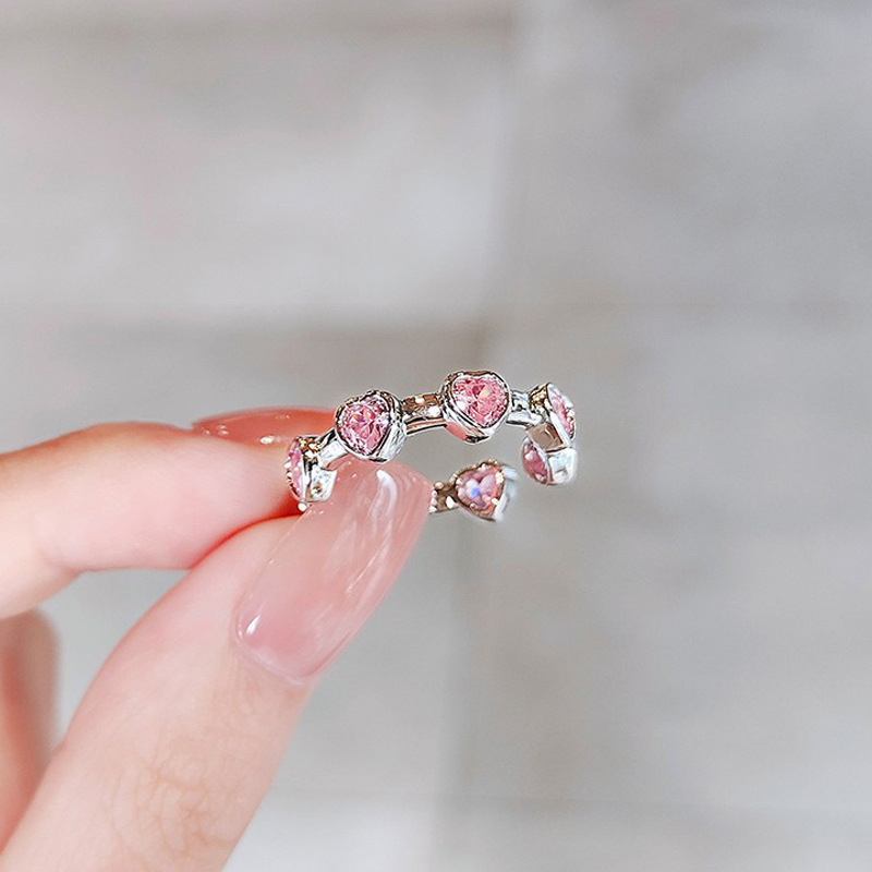 Sweet and cool, cold style, unique pink diamond, heart-shaped zircon open ring, a women's niche, ins, light luxury and high-end food ring full figure
