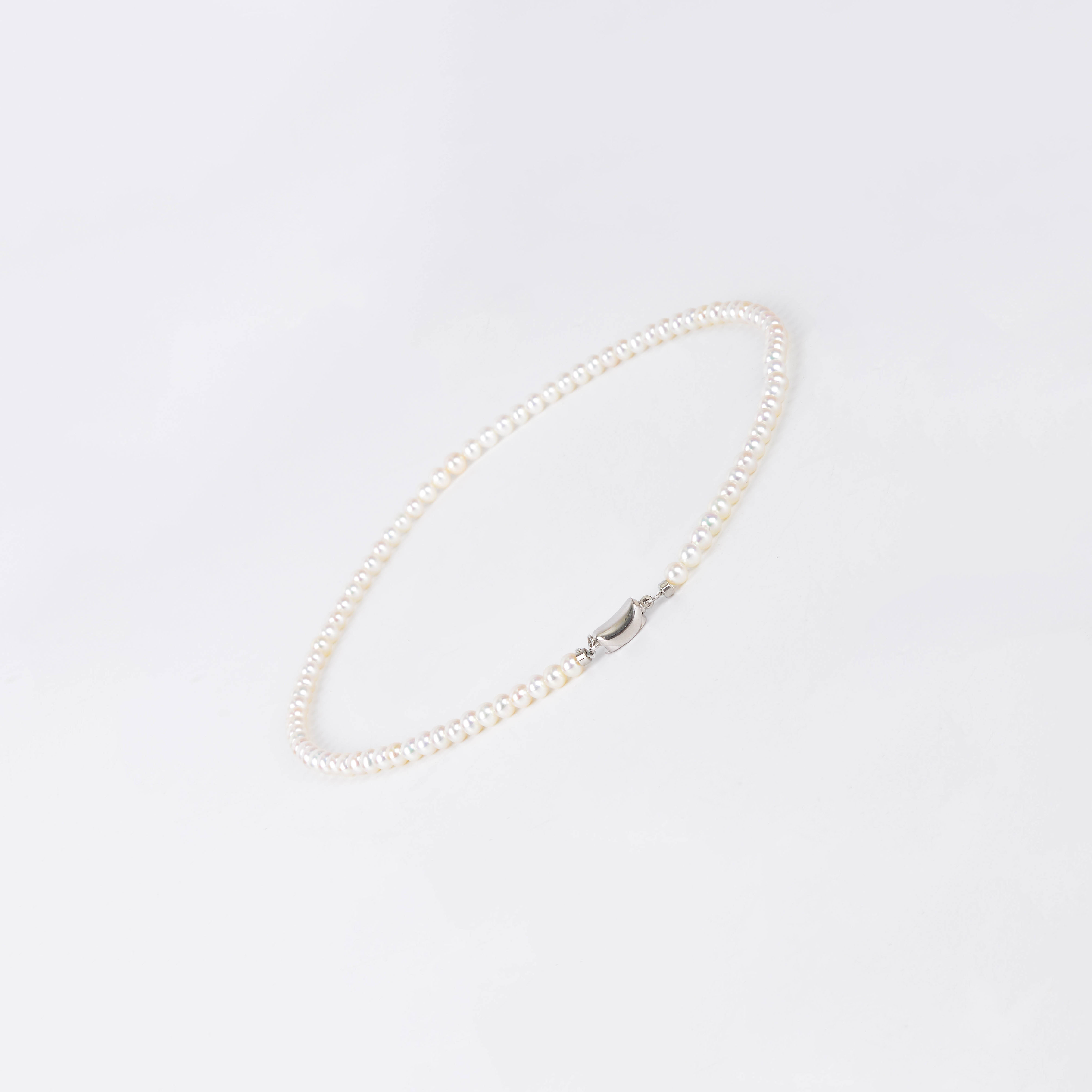 Natural freshwater pearl necklace, 925 silver bow buckle, French light luxury, niche and high-end accessory necklace Item Picture