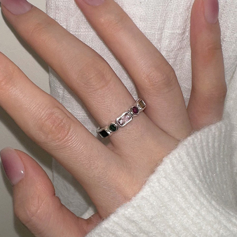 Sweet and cool colorful geometric zircon ring, fashionable and elegant for women, unique and fashionable, exquisite open ring, Internet celebrity index finger ring Specification drawing