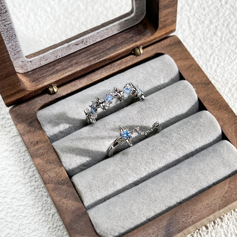 Minimalist plain bezel starlight sea blue zircon open ring chain, small and individual, light luxury, high-end, cold style ring Application Scenario