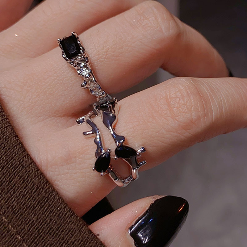 Dark, trendy and cool design sense, niche and individual open ring, a new minimalist style for women on Instagram, versatile and fashionable food ring full figure