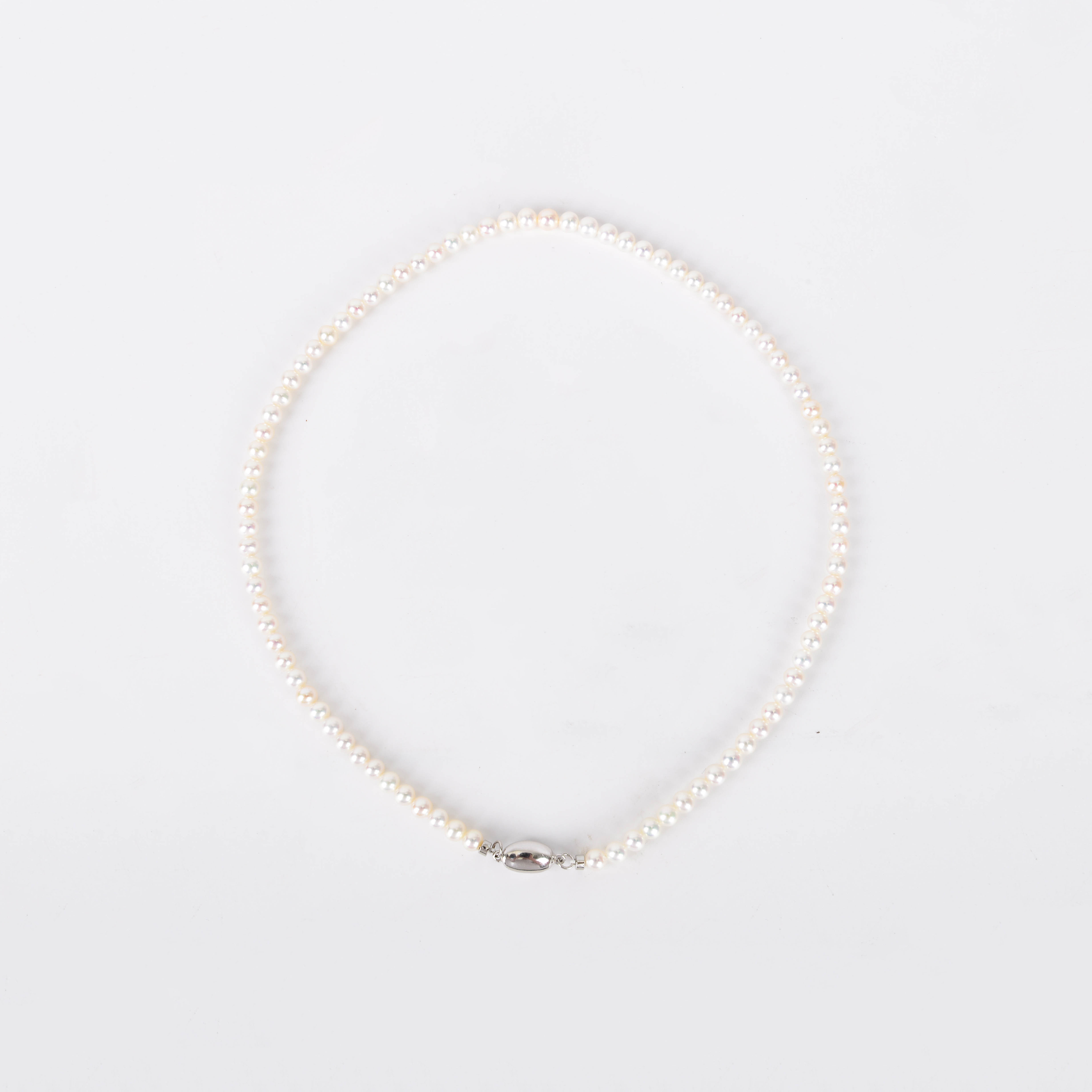 Natural freshwater pearl necklace, 925 silver bow buckle, French light luxury, niche and high-end accessory necklace