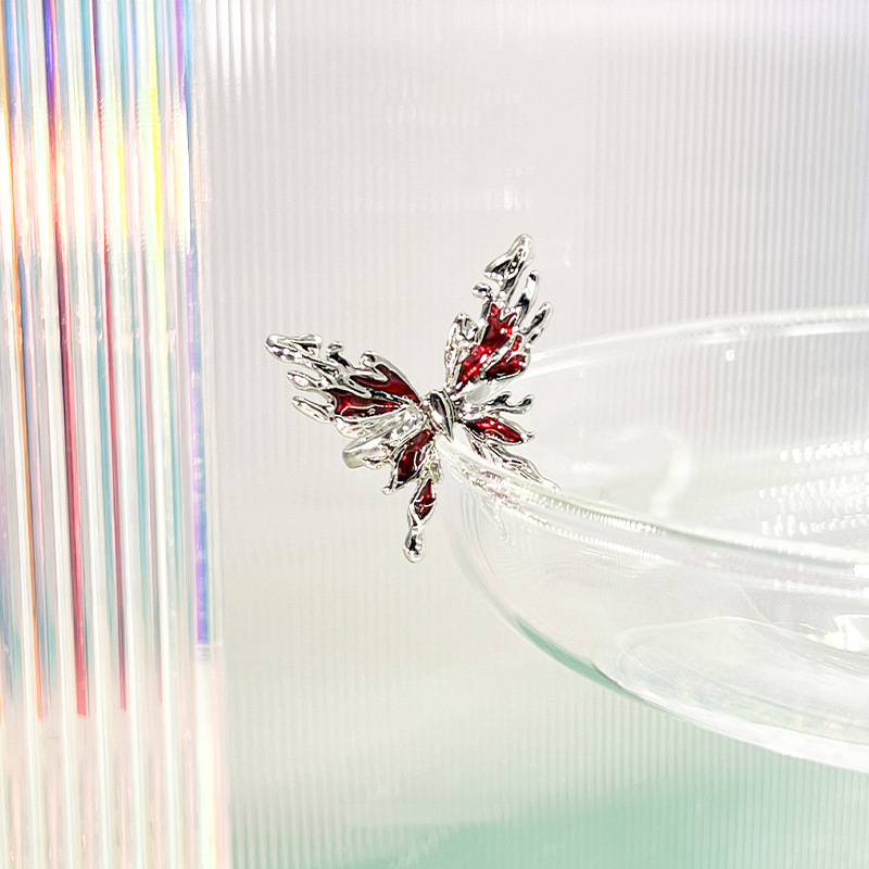 Irregular red glazed butterfly-shaped opening ring for women's Instagram, a niche design with a high-end feel, a new Chinese-style national trend ring Application Scenario