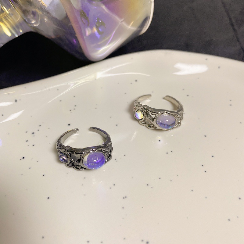 Cold and elegant moonstone open ring, a unique and niche design for women, geometric and fashionable, with a hip-hop style Application Scenario
