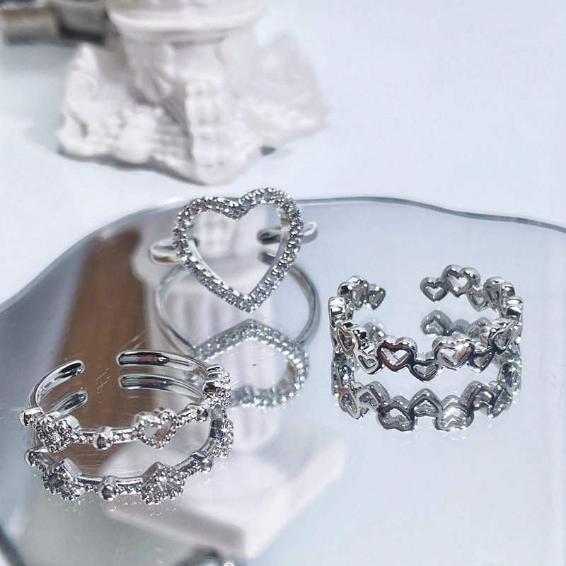 Minimalist hollowed-out heart-shaped ring for women, simple ring, unique and versatile, exquisite open ring, niche Instagram trendy index finger ring details Picture