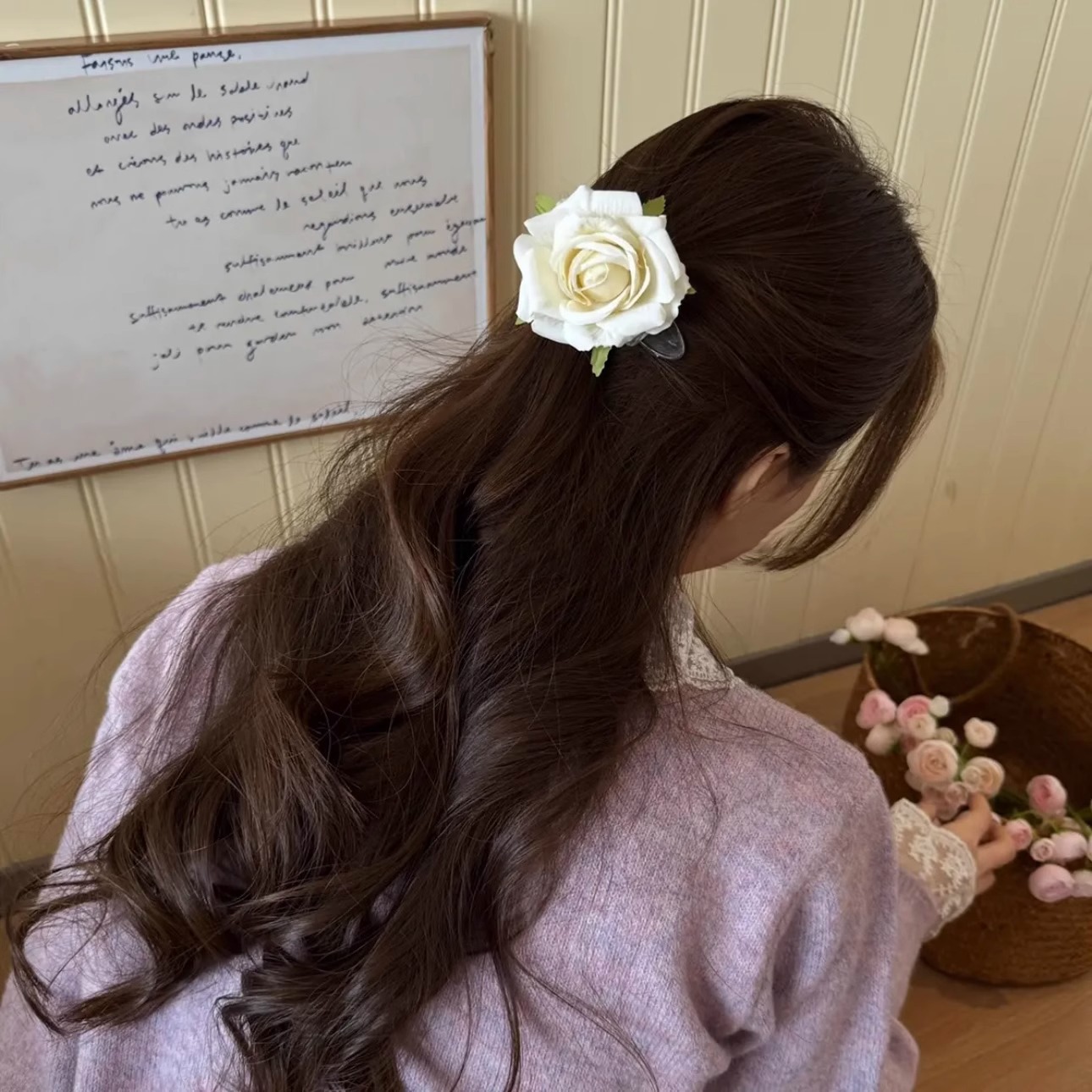 Romantic simulation rose flower duckbill hairpin for girls, sweet and charming spring and summer atmosphere, gentle back of the head hairpin clip Application Scenario