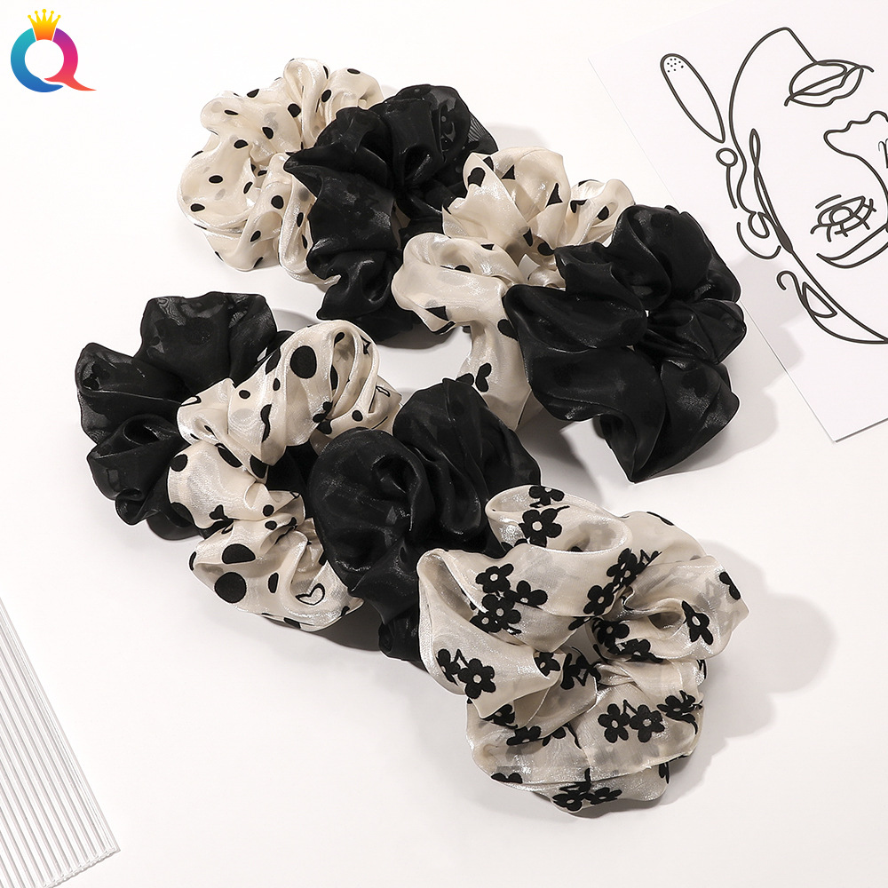 Qiyue Korean retro bright silk yarn flower large intestine hair band fabric flocked large intestine band elegant and versatile hair band accessory details Picture