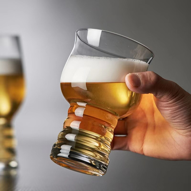 Creative craft beer mugs, tulip mugs, glass cups, wide-mouthed pint cups, draft beer cups can be printed with logos Application Scenario
