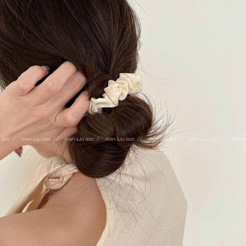 Coffee-colored silk satin hair band, Korean style, pleated large intestine hair band, high-end look, hair tie, leather band, ins, high appearance level Specification drawing