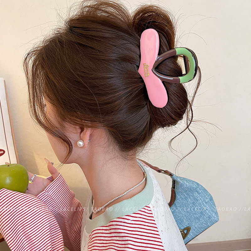 Korean version pink glazed heart-shaped claw clip for women, 2025 new high-end shark clip for the back of the head, hair clip and hair accessory Specification drawing