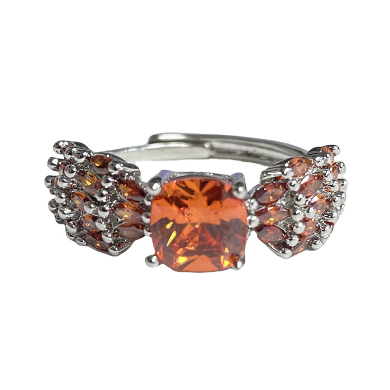 A new retro, niche, and sophisticated ring with a heart shape and full red diamonds, featuring a fashionable, light luxury, sweet and cool design Item Picture
