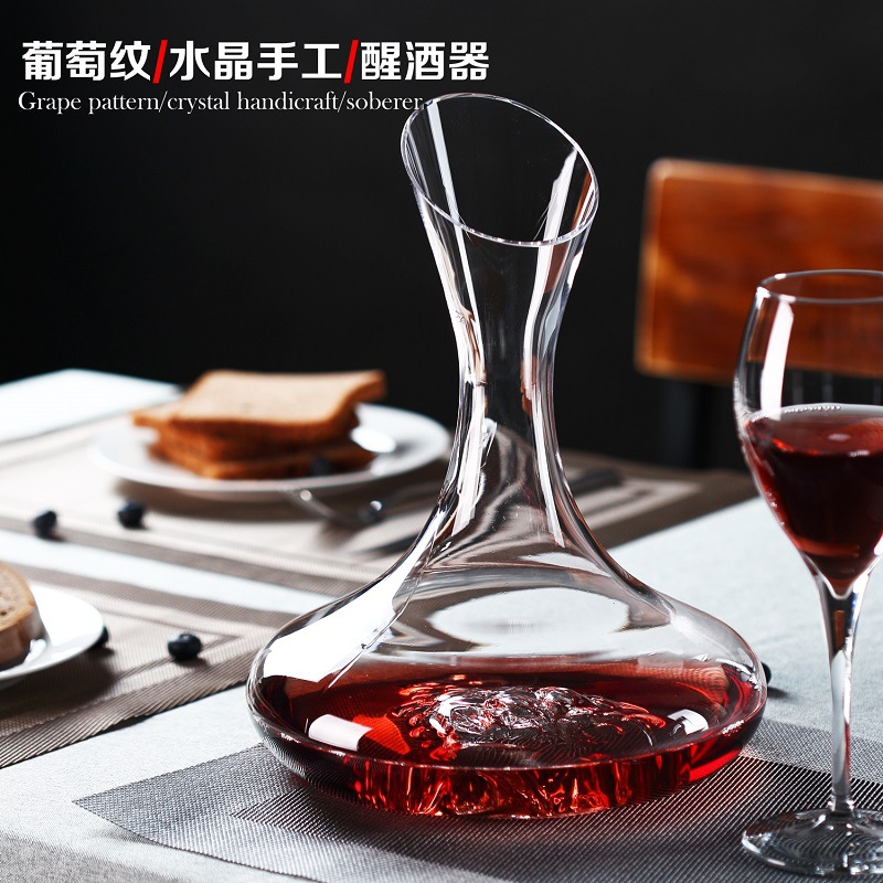 European-style creative crystal glass decanter, wine divider, red wine decanter pot, wine set for home use full figure