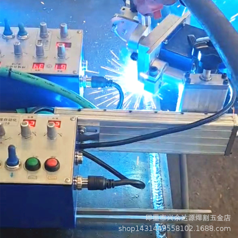 Automatic welding trolley for steel structure box beams, double-gun swing welding trolley, double-sided priming machine, automatic welding equipment Specification drawing