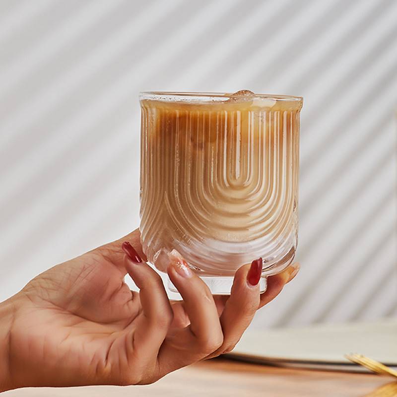 Creative cold brew glass cups, coffee cups, large-capacity juice cups, striped household water cups, juice drink cups, milk cups Specification drawing