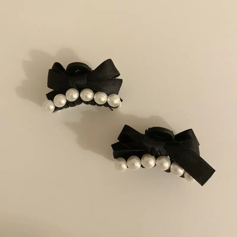 Hepburn style retro pearl princess head, bow clip, half-tie hair clip, small size, suitable for hair with less hair full figure