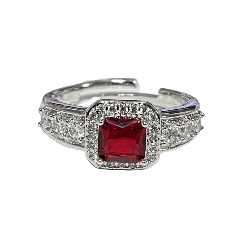 Xiaohongshu recommends a fashionable and versatile European and American cross-border ring that imitates emerald-inlaid open ring gemstones Item Picture